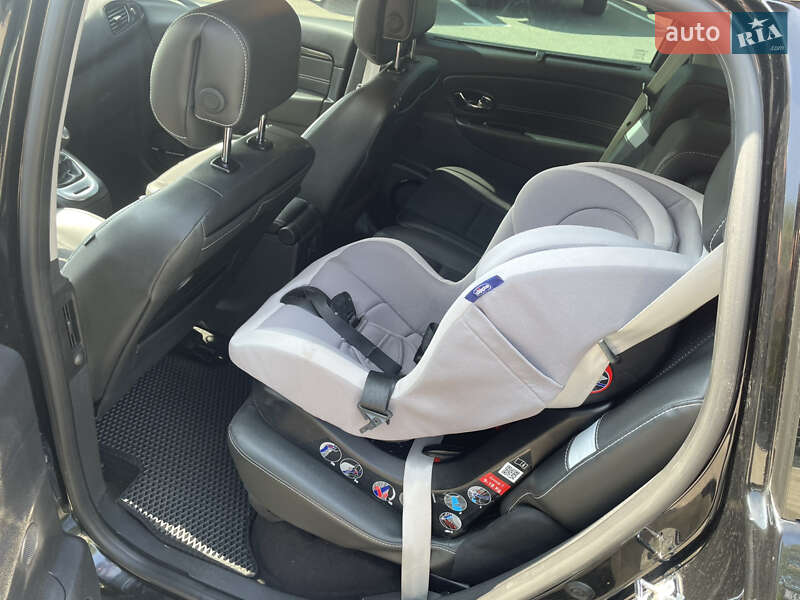 Минивэн Renault Scenic 2013 в Киеве