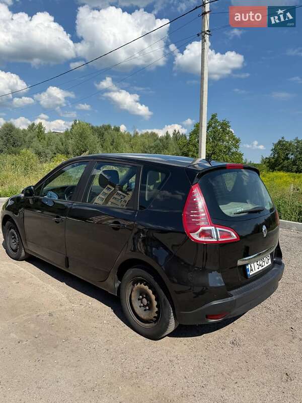 Минивэн Renault Scenic 2010 в Киеве