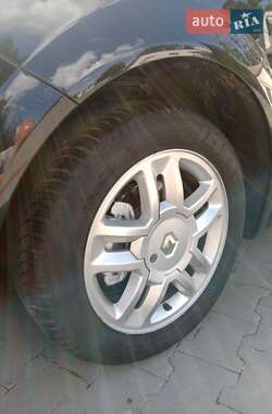 Минивэн Renault Scenic 2005 в 