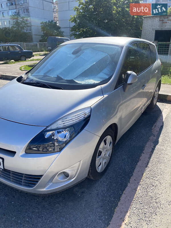 Минивэн Renault Scenic 2009 в Сумах