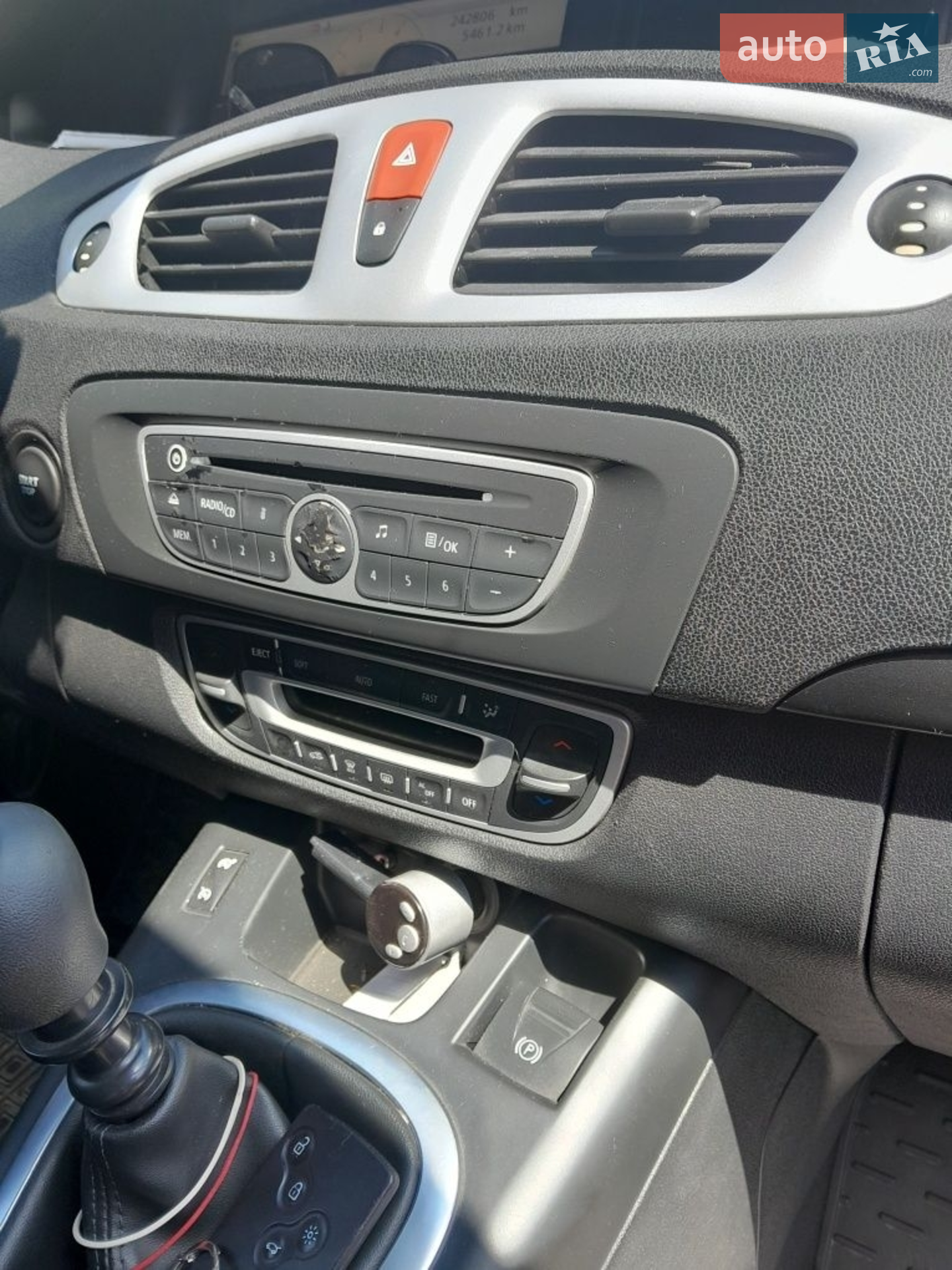 2010 Renault Scenic - мініатюра 9