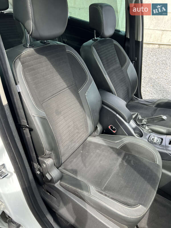Минивэн Renault Scenic 2015 в Ровно