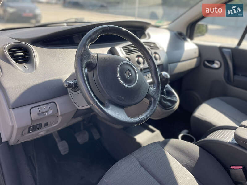 Минивэн Renault Scenic 2006 в Луцке