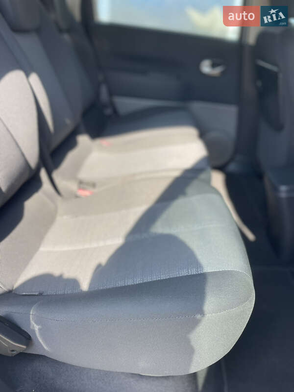 Минивэн Renault Scenic 2006 в Луцке
