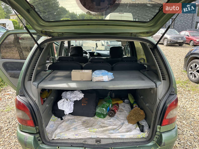 Минивэн Renault Scenic 2000 в Бориславе