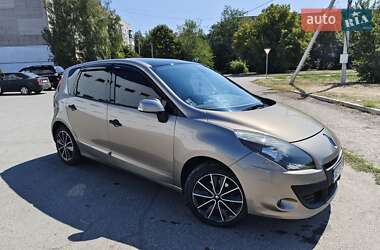 Минивэн Renault Scenic 2010 в Днепре