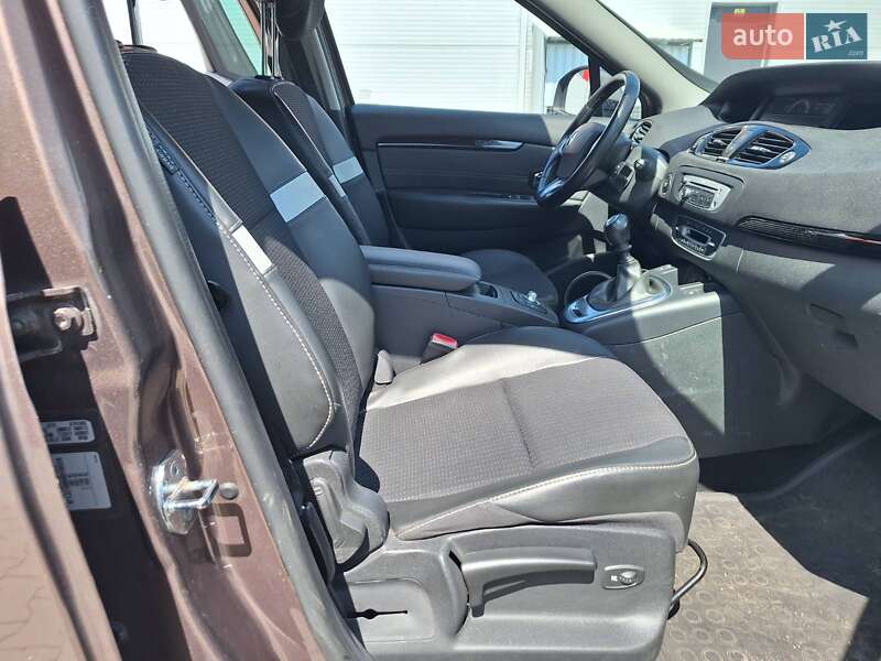 Минивэн Renault Scenic 2013 в Нововолынске