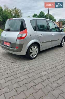 Минивэн Renault Scenic 2005 в 