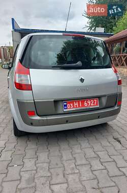 Минивэн Renault Scenic 2005 в 