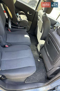 Минивэн Renault Scenic 2006 в 