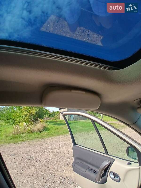 Мінівен Renault Scenic 2008 в Кіцмані фото 13 Мінівен Renault Scenic 2008 в Кіцмані