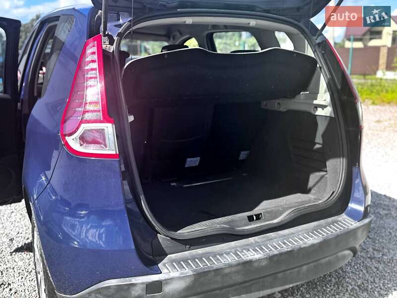 Минивэн Renault Scenic 2010 в Борисполе