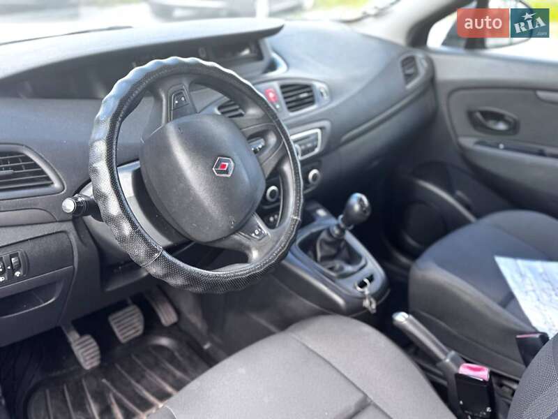 Минивэн Renault Scenic 2010 в Борисполе