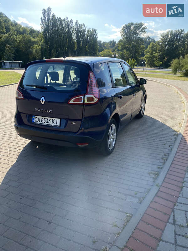 Минивэн Renault Scenic 2009 в Каневе