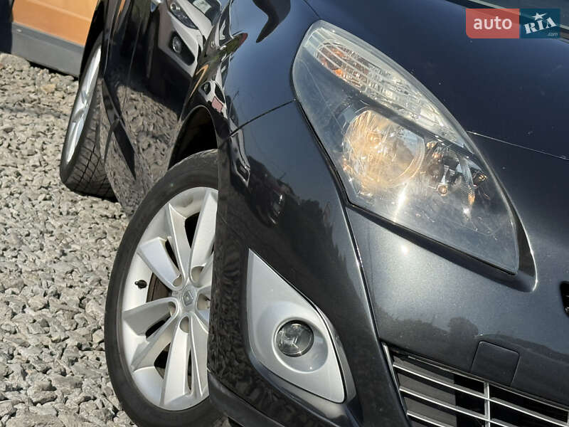 Минивэн Renault Scenic 2011 в Стрые