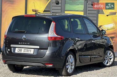 Минивэн Renault Scenic 2011 в 