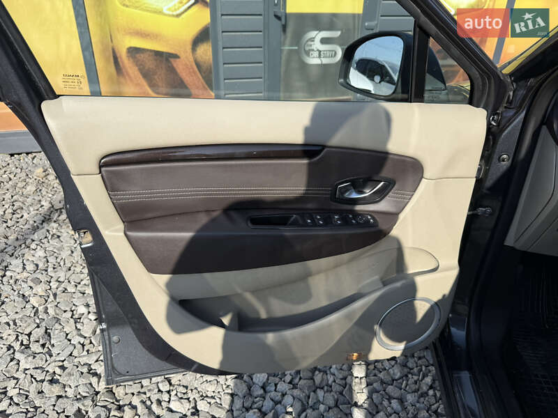Минивэн Renault Scenic 2011 в Стрые