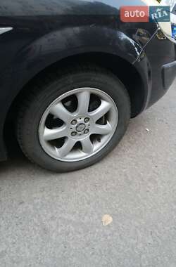 Минивэн Renault Scenic 2004 в 