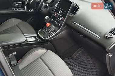 Минивэн Renault Scenic 2017 в 