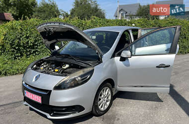 Минивэн Renault Scenic 2014 в 