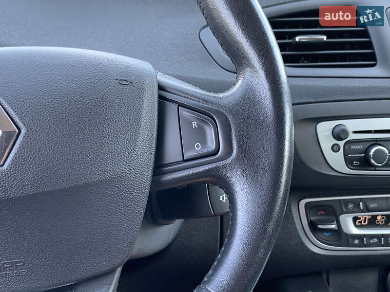 Минивэн Renault Scenic 2015 в Бердичеве