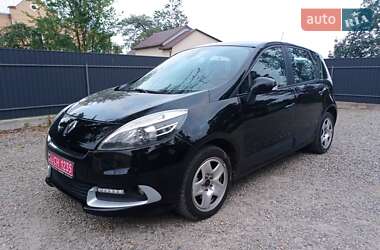 Минивэн Renault Scenic 2012 в Косове
