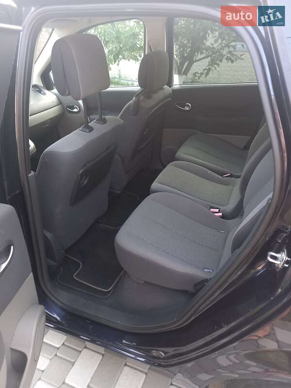 Мінівен Renault Scenic 2007 в Миргороді
