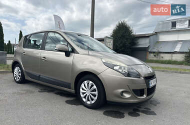 Минивэн Renault Scenic 2009 в 