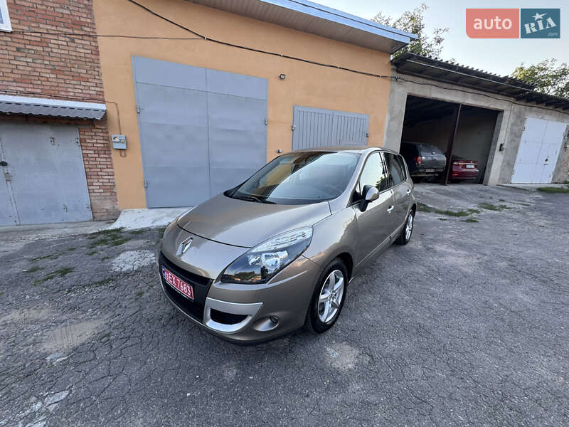Минивэн Renault Scenic 2010 в Виннице