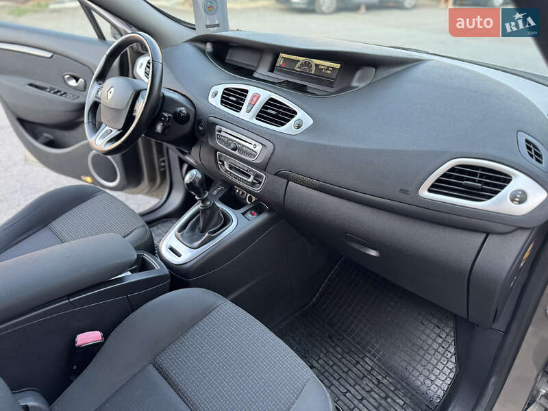 Минивэн Renault Scenic 2010 в Виннице