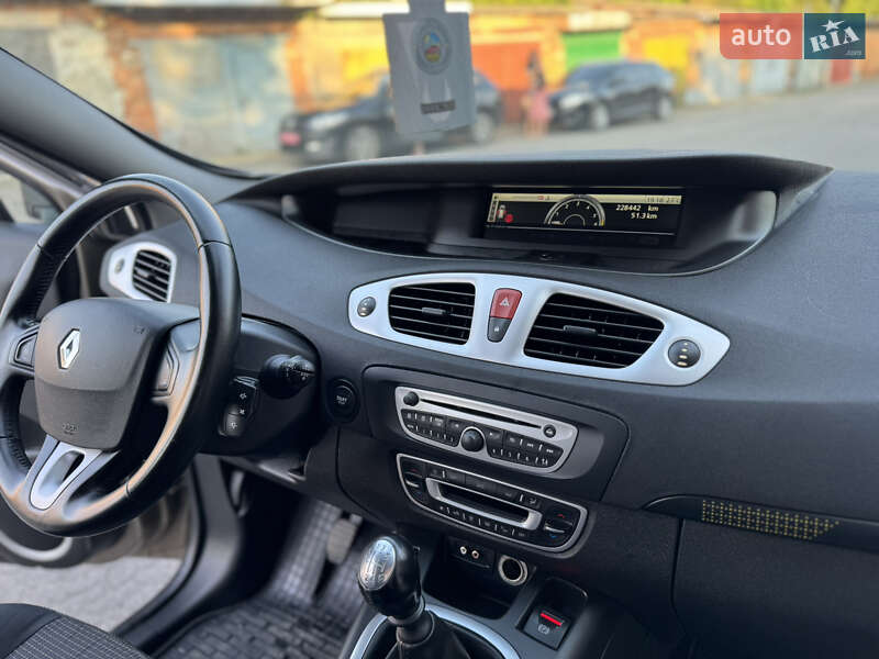 Минивэн Renault Scenic 2010 в Виннице