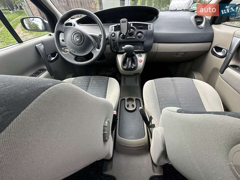 Минивэн Renault Scenic 2005 в Надворной
