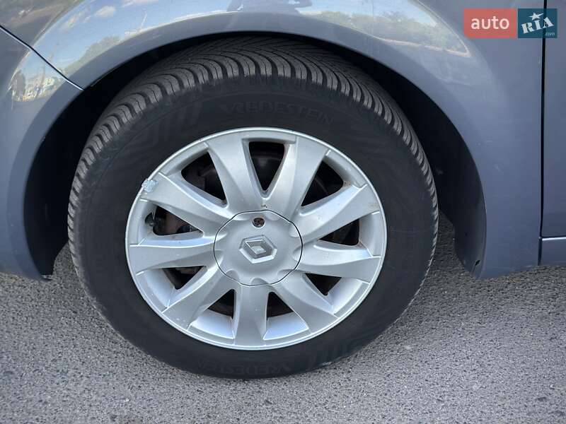 Минивэн Renault Scenic 2006 в Сумах