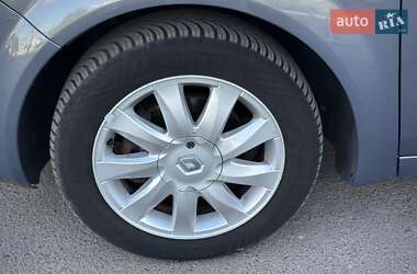 Минивэн Renault Scenic 2006 в 