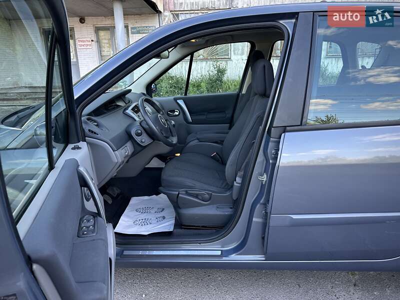 Минивэн Renault Scenic 2006 в Сумах