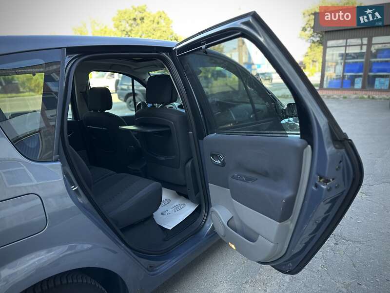 Минивэн Renault Scenic 2006 в Сумах