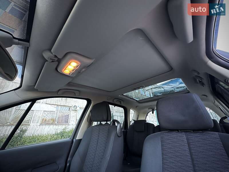 Минивэн Renault Scenic 2006 в Сумах