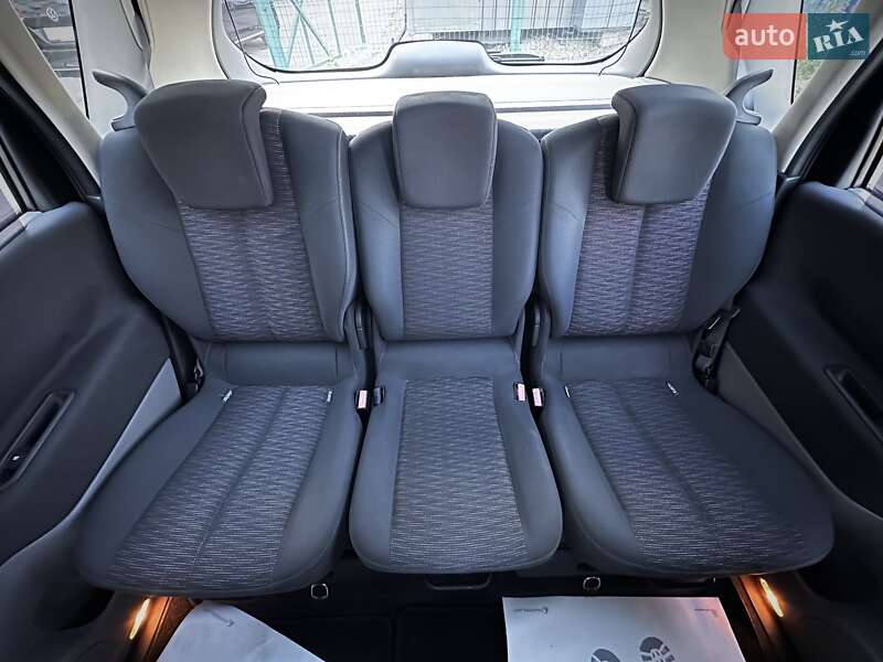 Минивэн Renault Scenic 2006 в Сумах