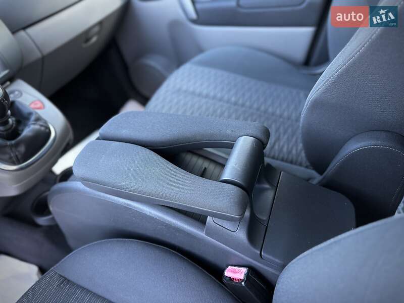 Минивэн Renault Scenic 2006 в Сумах