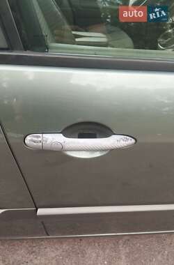 Минивэн Renault Scenic 2004 в 