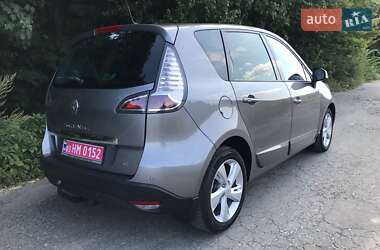 Минивэн Renault Scenic 2012 в 