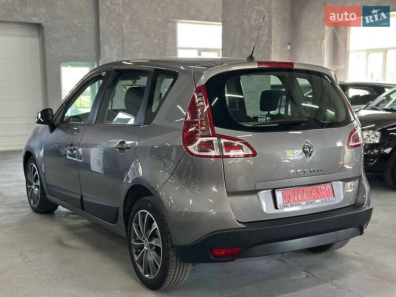 Минивэн Renault Scenic 2011 в Каменском