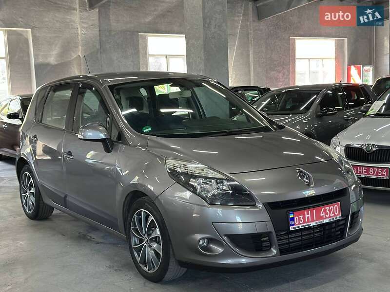 Минивэн Renault Scenic 2011 в Каменском