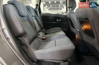 Минивэн Renault Scenic 2011 в 