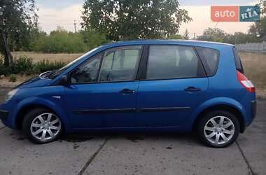 Минивэн Renault Scenic 2004 в 