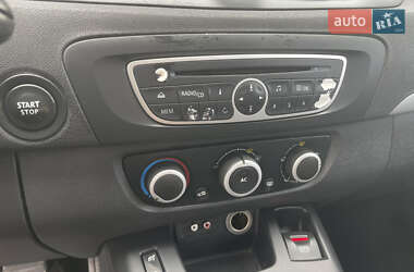 Минивэн Renault Scenic 2011 в 