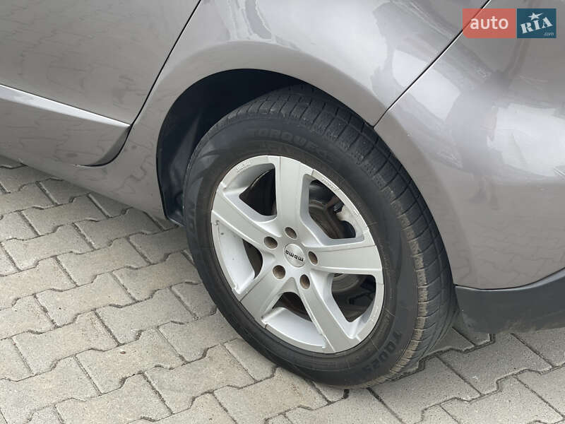 Мінівен Renault Scenic 2011 в Нововолинську