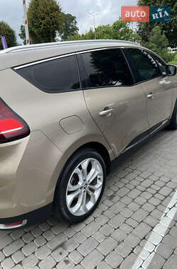 Минивэн Renault Scenic 2017 в 