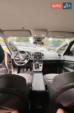 Минивэн Renault Scenic 2017 в 
