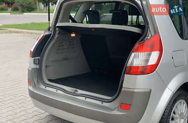 Минивэн Renault Scenic 2005 в 